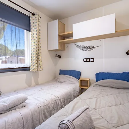 בית נופש Bora Bora En Roussillon קאנט אן רוסיון